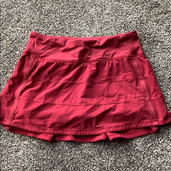 lululemon athletica Pants - Burgundy LuLuLemon Skirt Size 2 Pace Setter